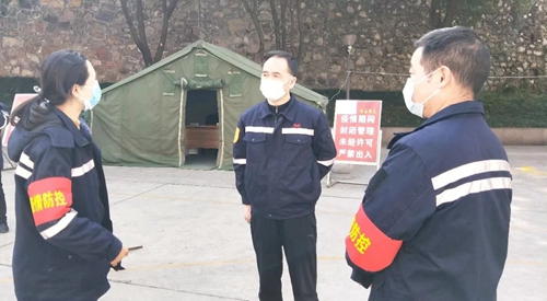 周金平先后到楚星公司、松滋肥業(yè)、實(shí)訓(xùn)基地和股份公司檢查疫情防控工作(圖4)