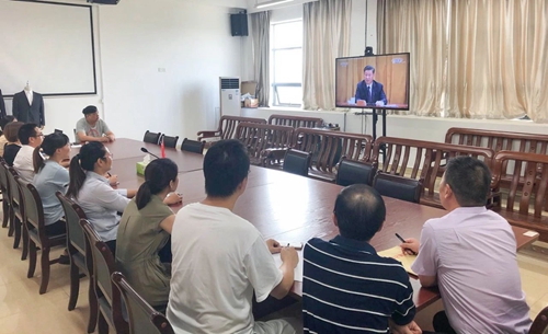 向抗疫英雄致敬！宜化集團(tuán)組織收看全國(guó)抗擊新冠肺炎疫情表彰大會(huì)(圖13)
