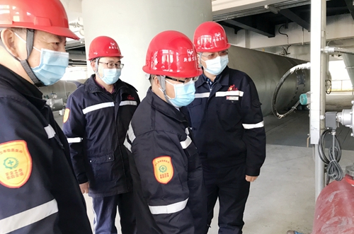 王大真到新疆宜化、新疆宜化礦業(yè)走訪慰問(wèn)干部職工(圖4)