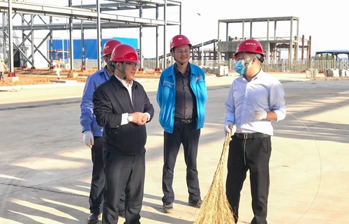 感受工程氛圍參與工程建設(shè) 集團(tuán)總部機關(guān)干部到新材料公司現(xiàn)場勞動(圖9)