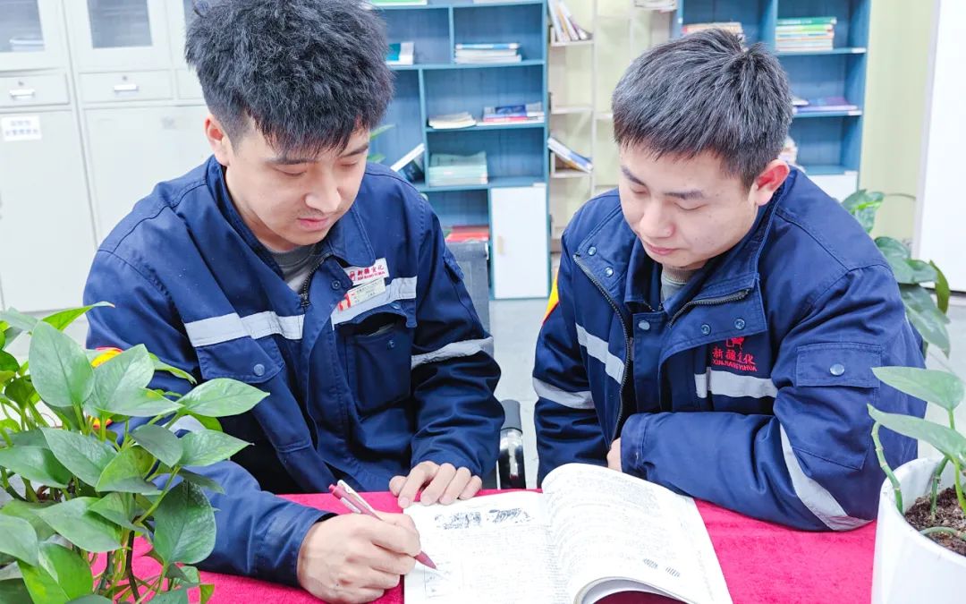 新疆宜化熱電分廠發(fā)電三班：夯實(shí)班組基礎(chǔ)，推進(jìn)自主管理(圖4)