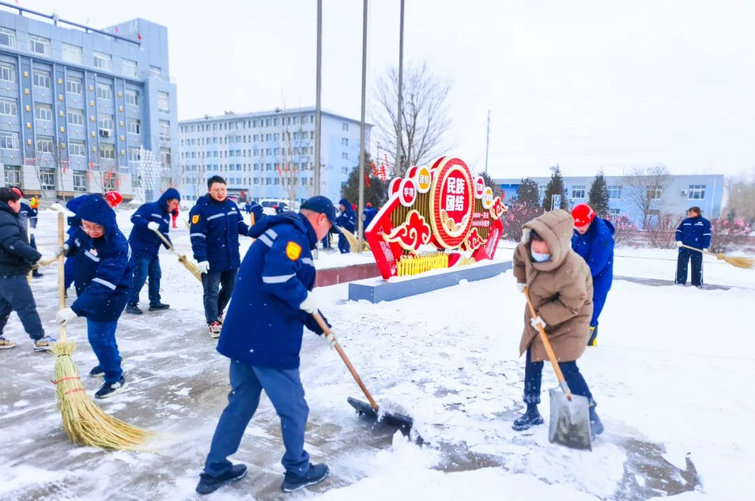 內(nèi)蒙宜化：迎風戰(zhàn)雪保安全，勠力同心促生產(chǎn)(圖2)