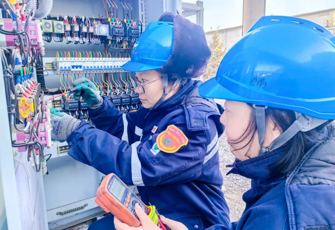【宜化榜樣】?jī)?nèi)蒙宜化牧斯：心懷熱愛(ài)，在電儀崗位綻放光彩(圖4)