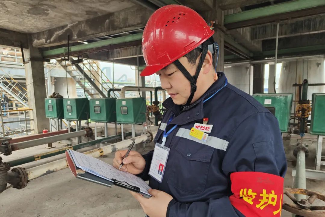 【宜化榜樣】股份公司馬向勇：潛心鉆研，讓青春在奮進(jìn)中閃耀(圖4)