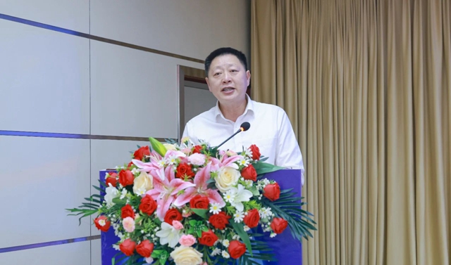 增值引領(lǐng)共贏疆來！2024宜化宜冠滴品牌戰(zhàn)略發(fā)布會在新疆輪臺縣成功舉行(圖2)