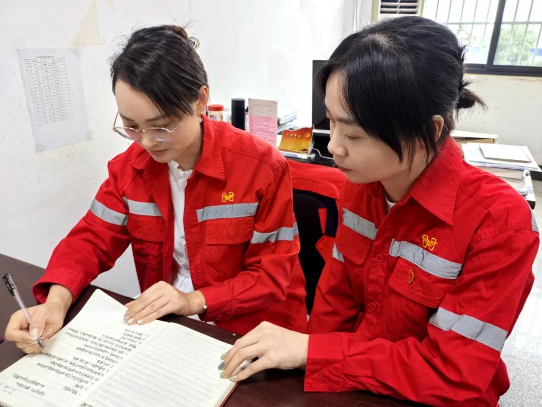 【宜化榜樣】化機(jī)公司李丹：提升素質(zhì)強(qiáng)技能，勇于奉獻(xiàn)顯擔(dān)當(dāng)(圖3)