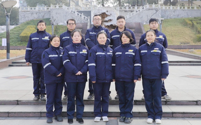 喜報(bào)！全國(guó)表彰，股份公司猇亭片區(qū)電解四班榜上有名！
