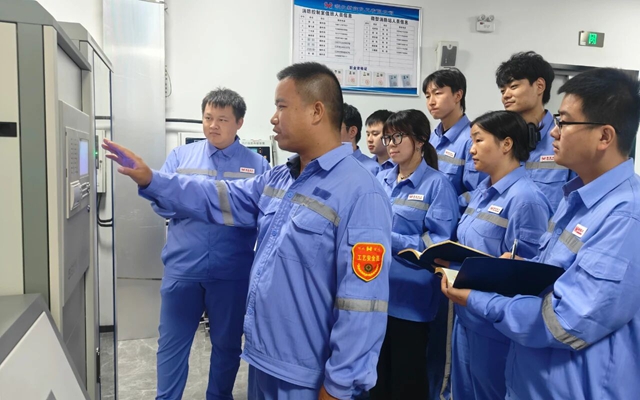 宜化大學生新工完成崗前培訓，開啟職業(yè)新篇章(圖1)