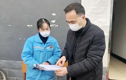周金平先后到楚星公司、松滋肥業(yè)、實訓(xùn)基地和股份公司檢查疫情防控工作