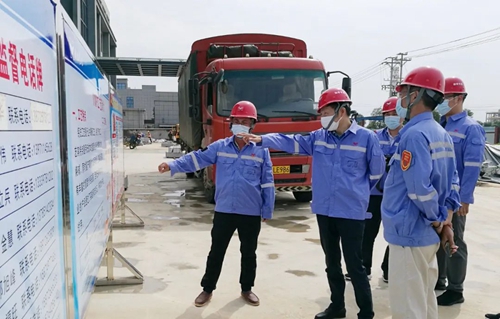 吳正新到TMP、TPO項(xiàng)目及松滋肥業(yè)新項(xiàng)目現(xiàn)場檢查指導(dǎo)工作