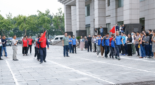 歡度中秋喜迎國慶 宜化集團(tuán)與宜昌市發(fā)改委共同舉辦趣味運動會